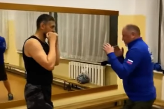 Губернатор Забайкалья Осипов принял участие в тренировке по боксу с участием чемпиона мира Бахтина