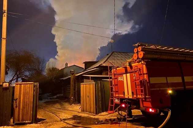 Пожар на улице Крестьянской в Чите 12 января 2022 года