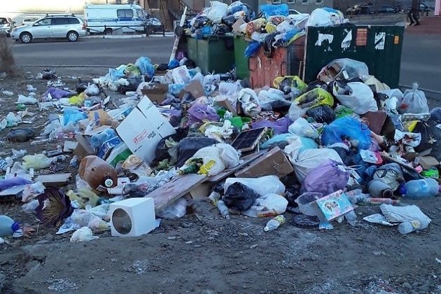 Свалка мусора на Автогенной 4Б в Чите