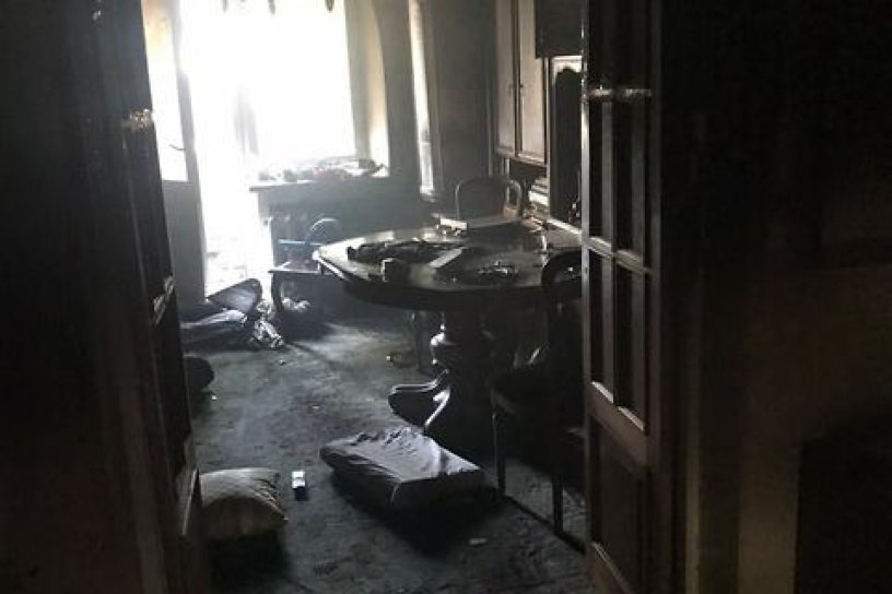 Пенсионерка с сыном погибли на пожаре в жилом доме в Иркутске