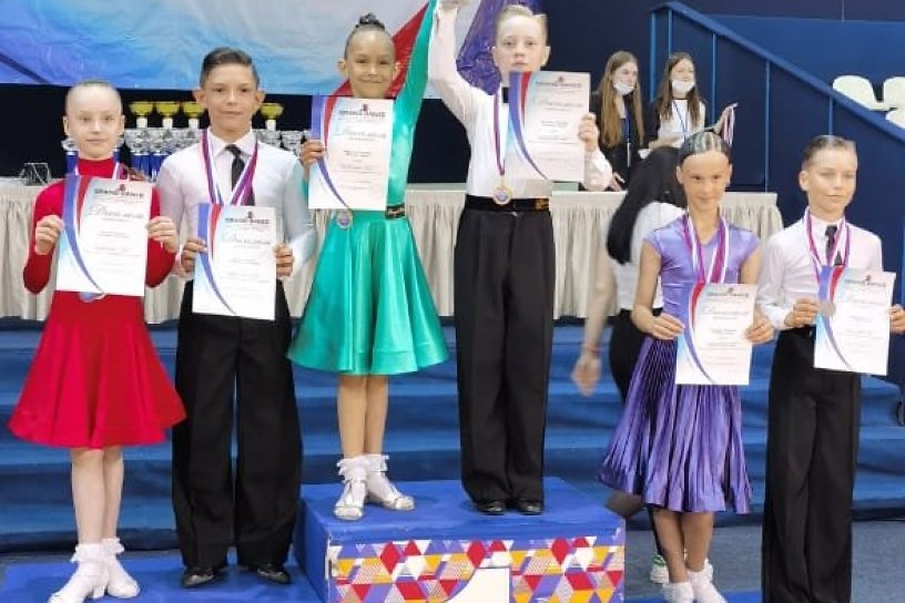 Читинцы победили в четырёх номинациях по спортивным бальным танцам GRAND DANCE (6+)