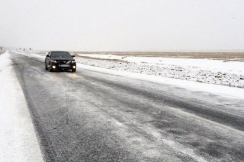 Синоптики предупредили автомобилистов Иркутской области о гололедице на дорогах