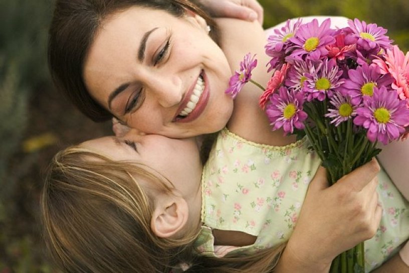 Епархия объявила фотоконкурс «Счастье быть мамой» ко Дню матери в Чите
