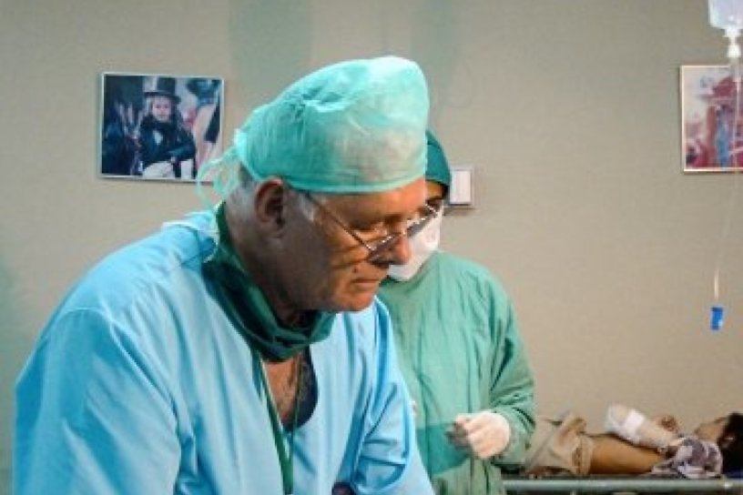 Клиника Рошаля помогает в лечении мальчика, которому пришили ногу после ДТП в Чите