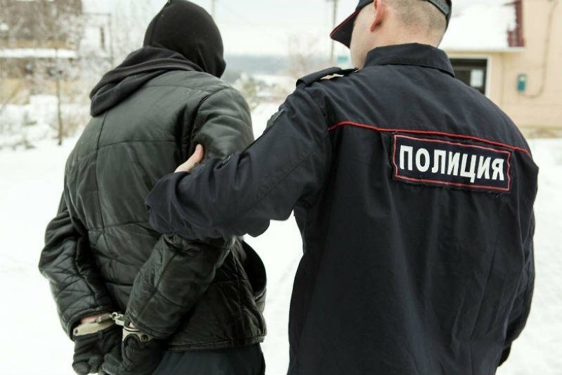 Полицейские ликвидировали два наркопритона в Слюдянском районе Иркутской области