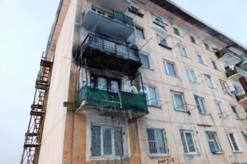 34 человека были эвакуированы из горящего жилого дома в Бодайбо