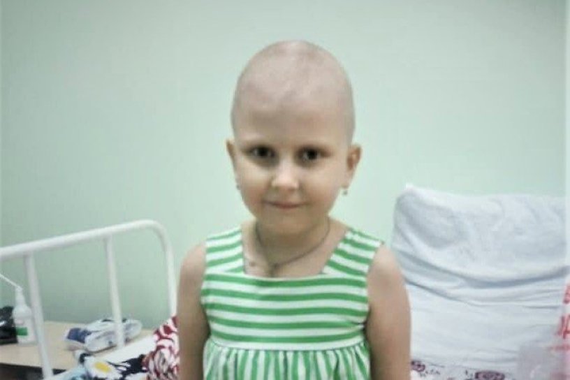 Больная лейкозом девочка из Забайкалья не может получить лечение в Москве
