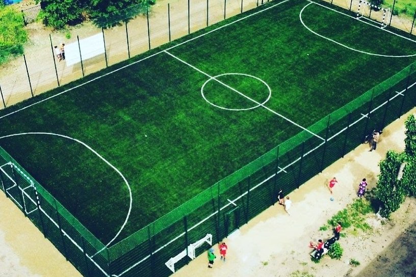 Новая мини-футбольная площадка появилась по улице Анохина в Чите
