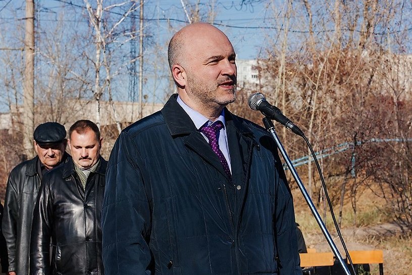 Экс-глава Забайкалья опроверг сведения о возможном участии в выборах мэра Якутска