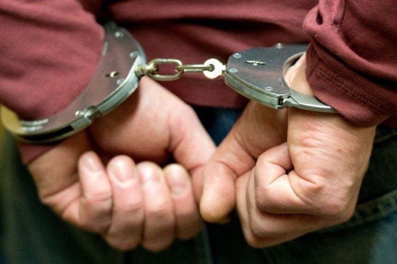 Полицейские задержали иркутянина по подозрению в разбойных нападениях на офисы микрозаймов