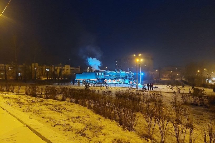 Загорелся памятник-паровоз на пересечении Карла Маркса — Магистральной в Чите