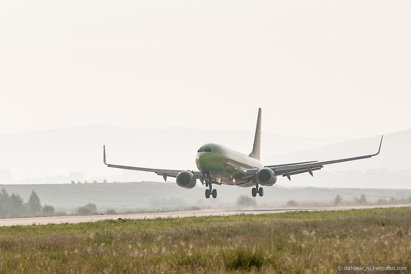 Самолёт «ИрАэро» подал сигнал тревоги после вылета из Иркутска в Улан-Удэ 