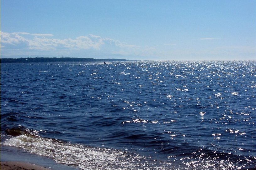 Поиски 3-х рыбаков, пропавших на Байкале 11 октября, отложили до утра