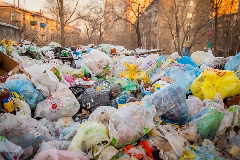 «Олерон+» из-за проблем с техникой месяц не вывозит мусор в мкр Солнечный и п. Каштак