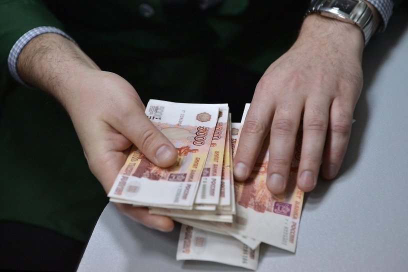 Усольчанин взял кредиты и перевёл мошенникам 2 млн руб., чтобы на него не оформили кредиты