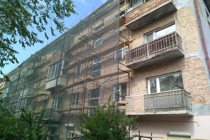 Крышу дома по Столярова в Чите отремонтировали за 4 млн рублей после пожара