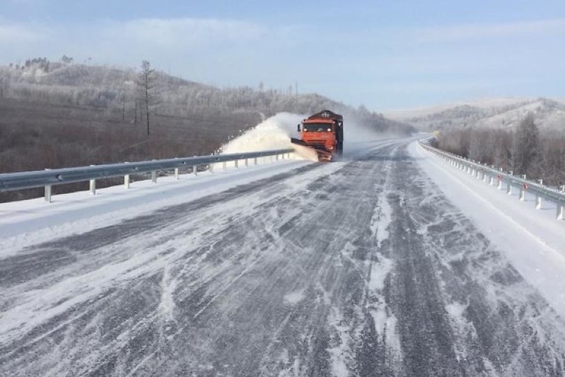 Дороги расчистили от снега в двух районах Забайкалья