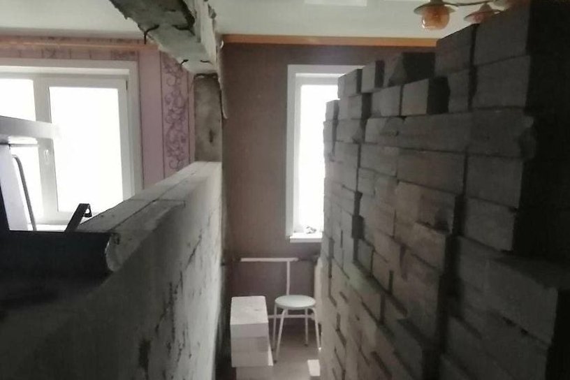Стены восстановили в пострадавших после взрыва самогонного аппарата квартирах