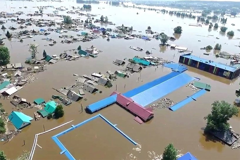 Кобзев пообещал предоставить жильё пострадавшим от наводнения 2019 г. до конца 2021 г.