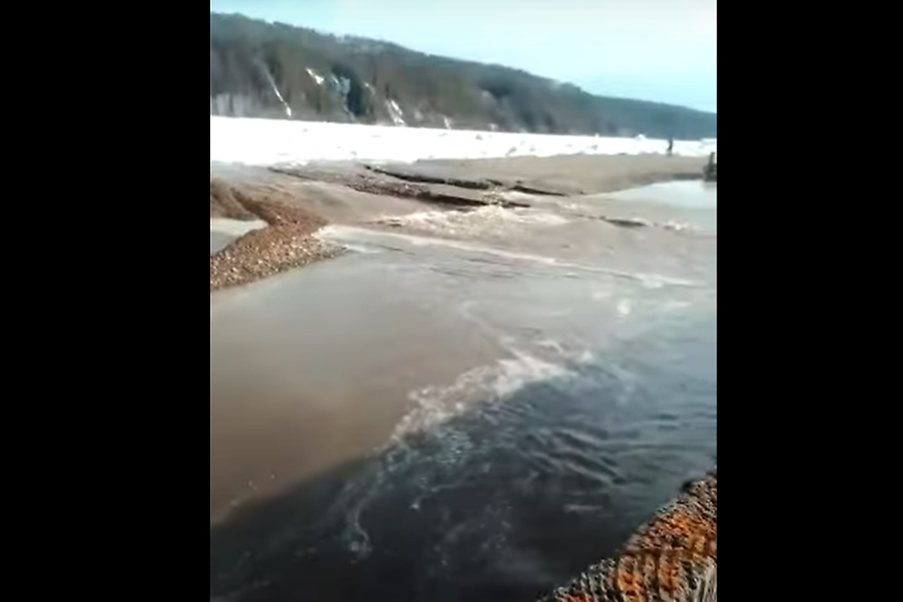 Ледяной затор на реке Шилке в Забайкалье взорвут для борьбы с подтоплением