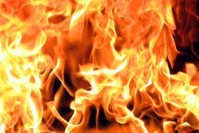 Киоск горячей выпечки сгорел 20 мая рядом с корпусом ЗабГУ по улице Бабушкина в Чите