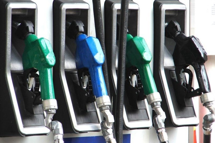 Бензин в Чите подешевел быстрее, чем где-либо в России за неделю