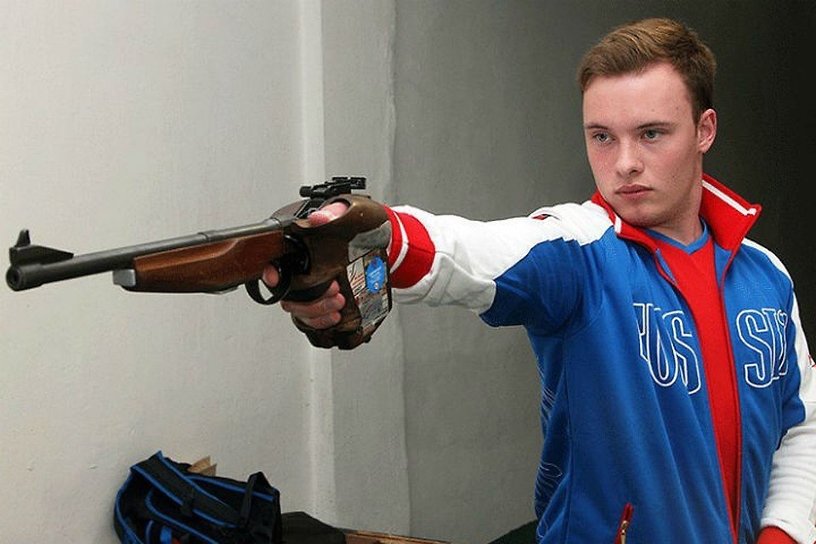 Иркутский стрелок Артём Черноусов завоевал серебро и бронзу на чемпионате Европы