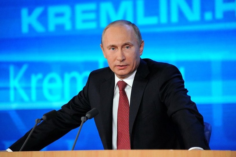 Путин внёс в Госдуму поправки, позволяющие экс-президенту стать сенатором пожизненно
