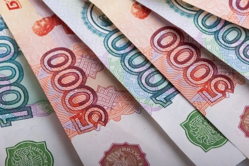 Работница банка в Могочинском районе проведёт в колонии 3 года за кражу 3,9 млн руб.
