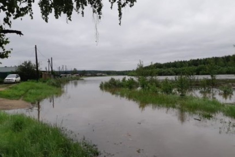 Уровень воды поднялся в 12 реках Иркутской области из-за дождей