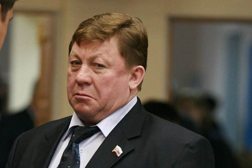 Суд продлил экс-мэру Усть-Илимска срок содержания под стражей до 24 апреля