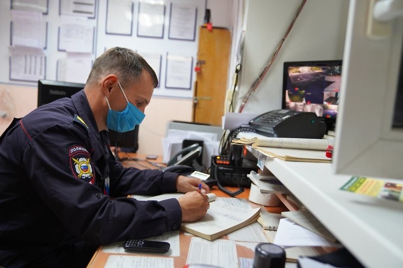 Двух жителей Саянска задержали за нападение на микрофинансовую организацию