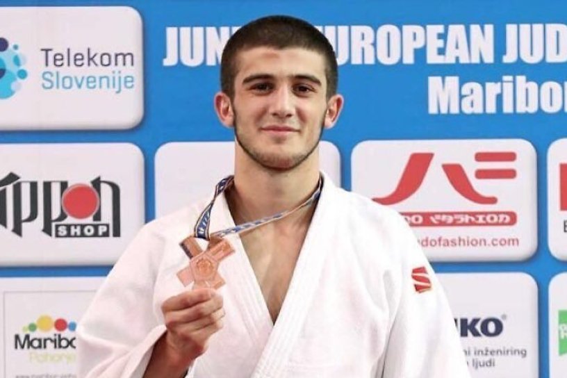 Дзюдоист из Иркутска Абдулаев стал серебряным призёром международного турнира в Париже