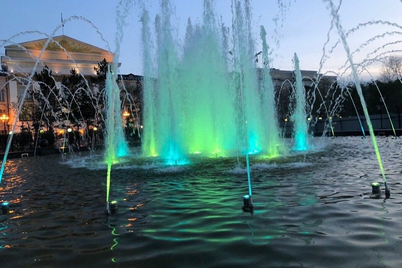 Светомузыкальный фонтан на площади Ленина заработает вечером 25 мая