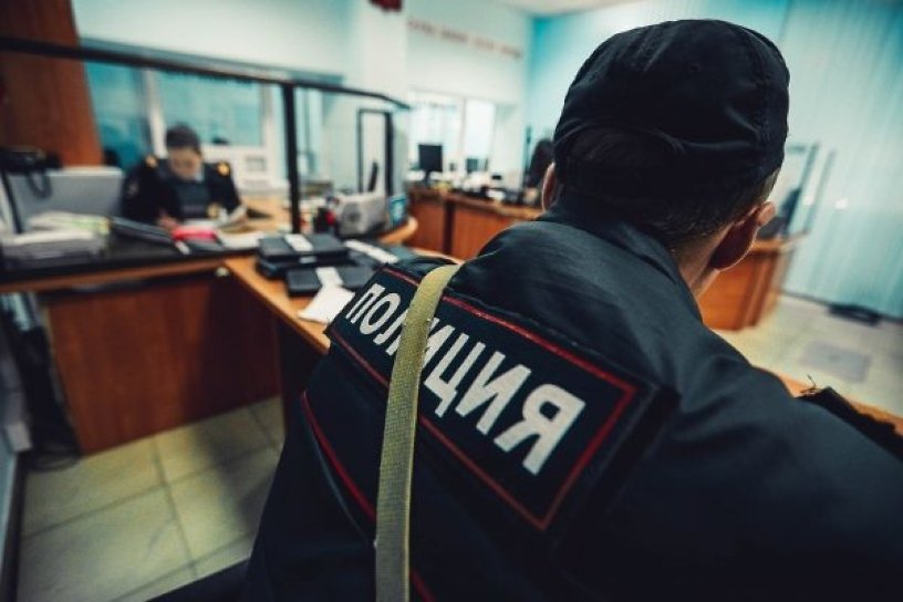 Жительница Бодайбо заплатила 25 тыс. р. за укус полицейского в отделе полиции