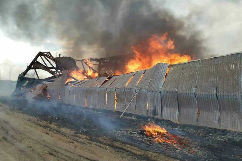 Пожар в 1,3 тыс. кв. м произошёл на деревообрабатывающем предприятии в Усть-Илимске