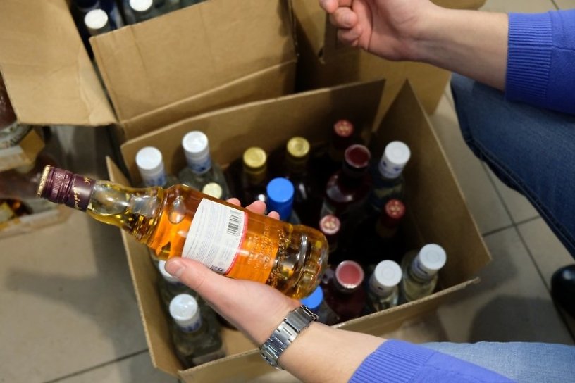Участники ОПГ в Чите получили условные сроки за сбыт контрафактного алкоголя