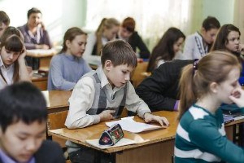 Осенние каникулы для школьников в Забайкалье увеличили на неделю из-за COVID